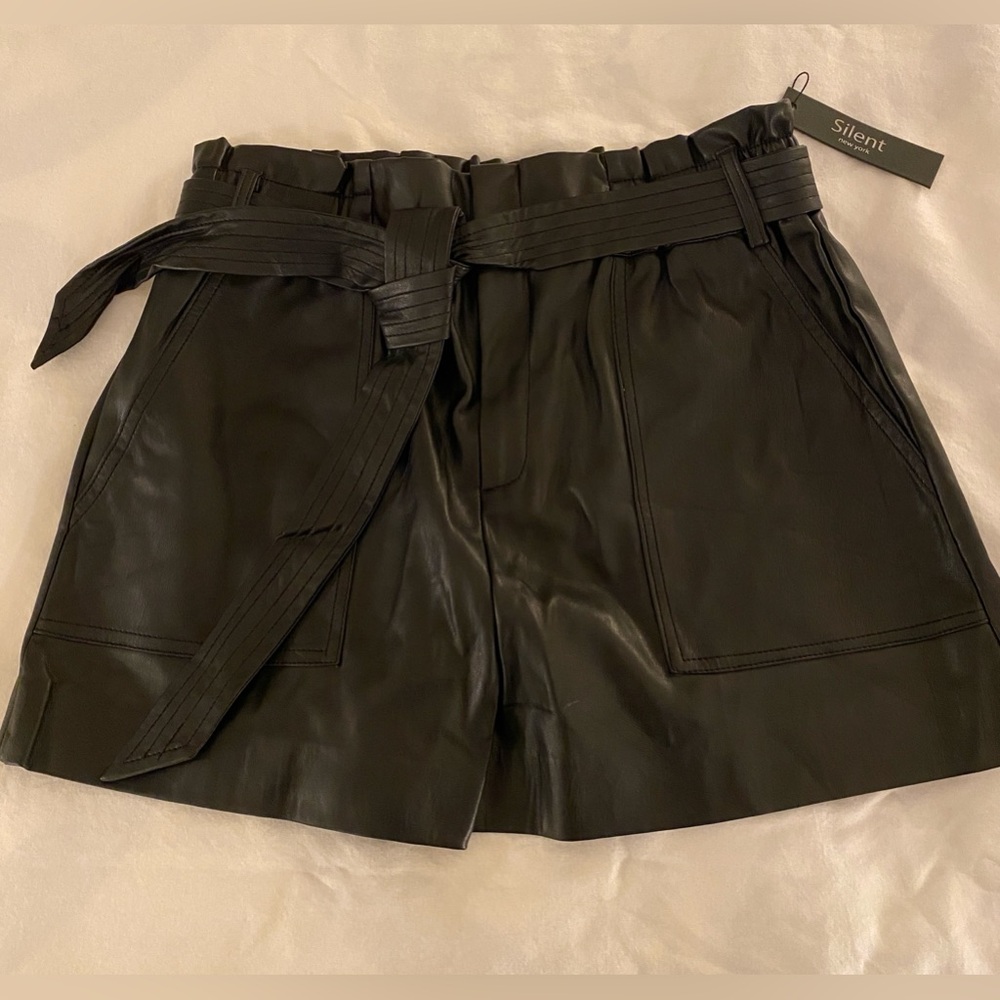 Womens Silent New York Faux Learher Black Shorts Sz 29 NWT